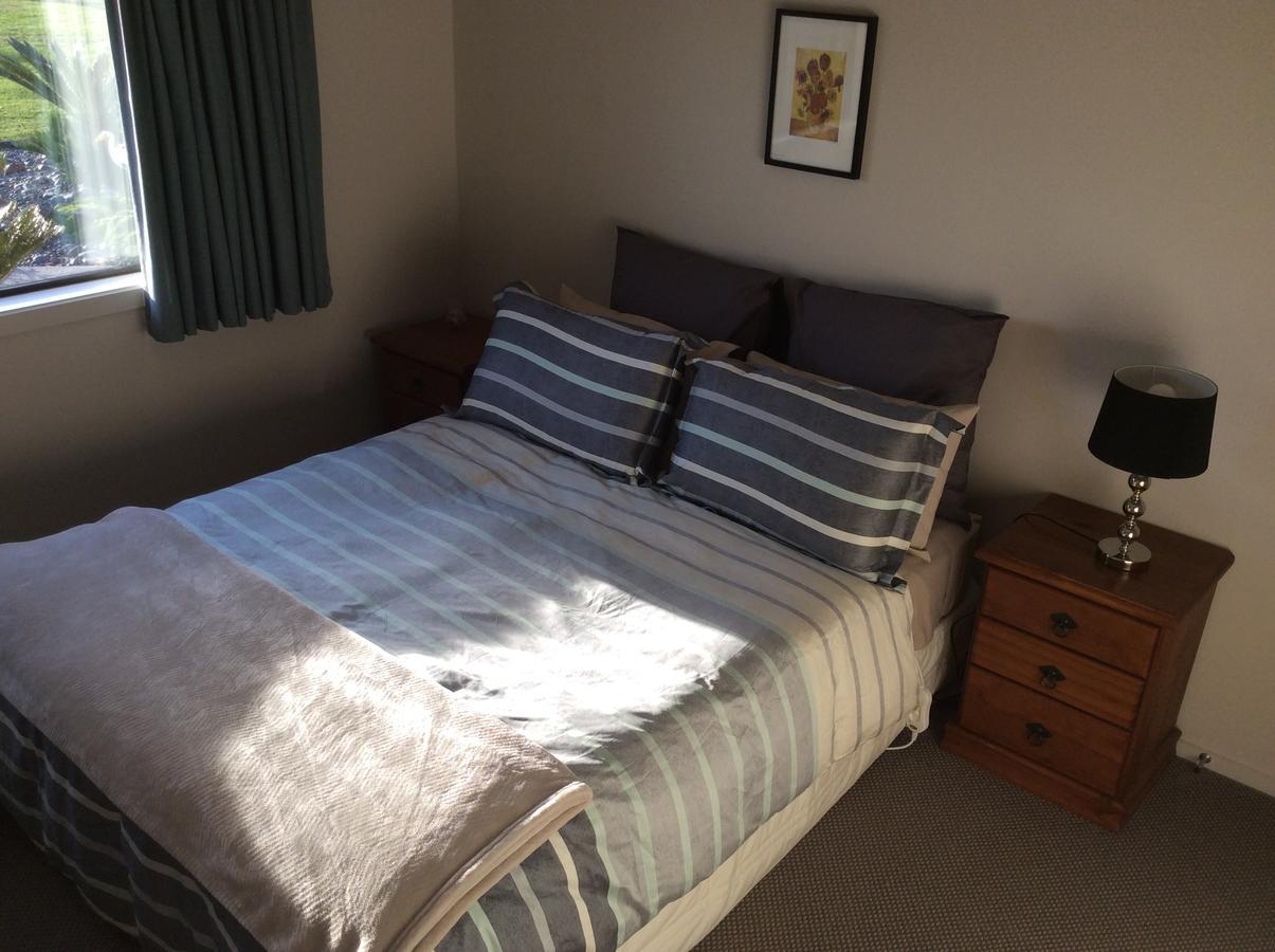 Pickering Road B & B Cambridge Room photo